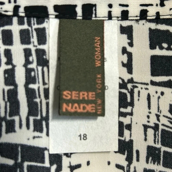 Sere Nada Women’s Size 18 Black White Pleated Button Blouse Stretch Artsy Career - Picture 10 of 12